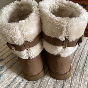 Fur-lined Boots